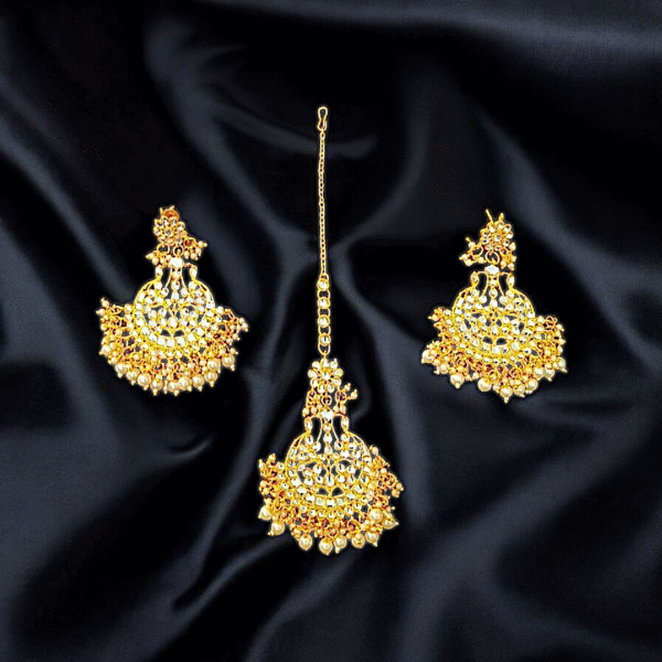 Premium Maang Tikka and Earring Set So Beautiful
